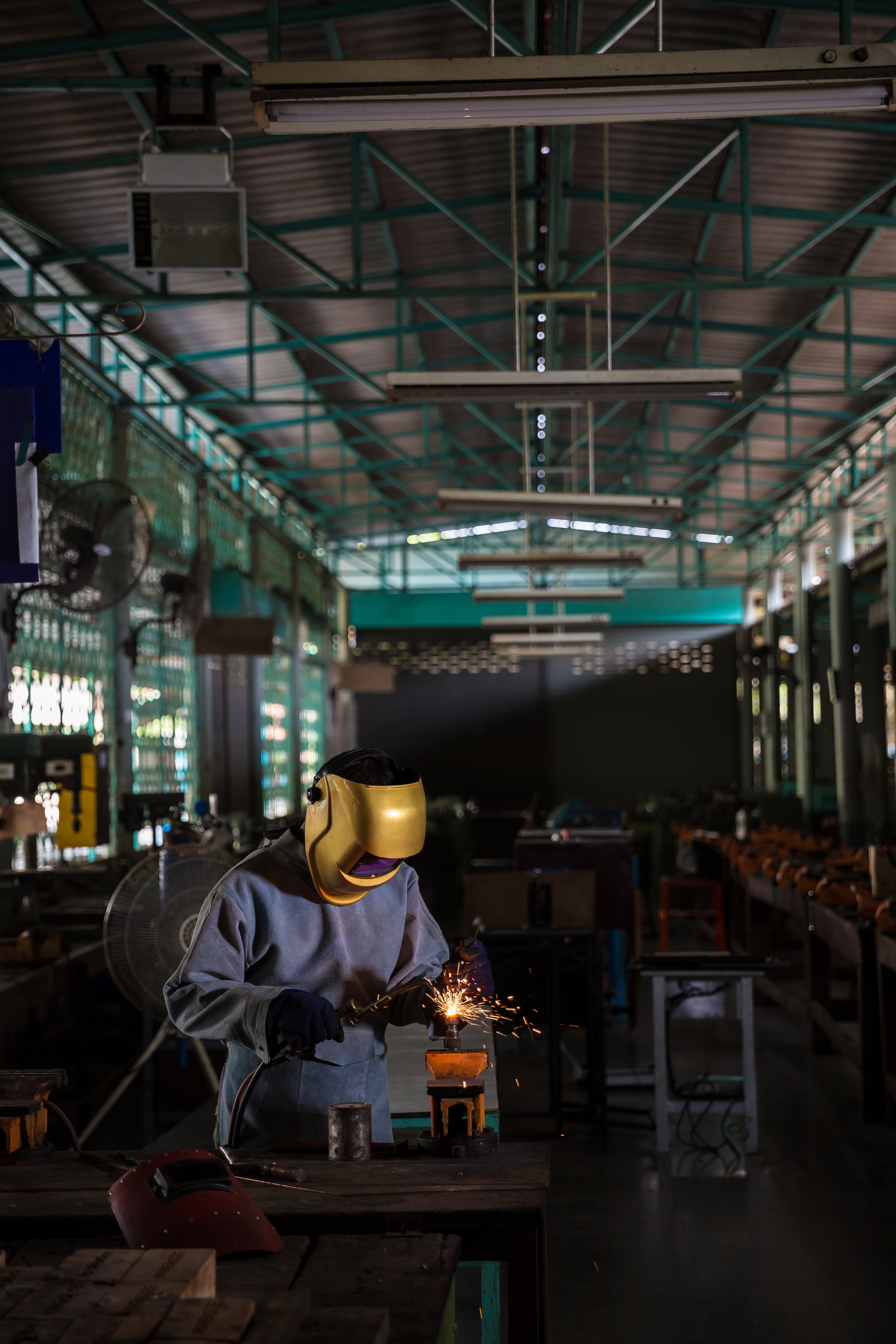 Molten aluminium being poured in an Indian die casting foundry