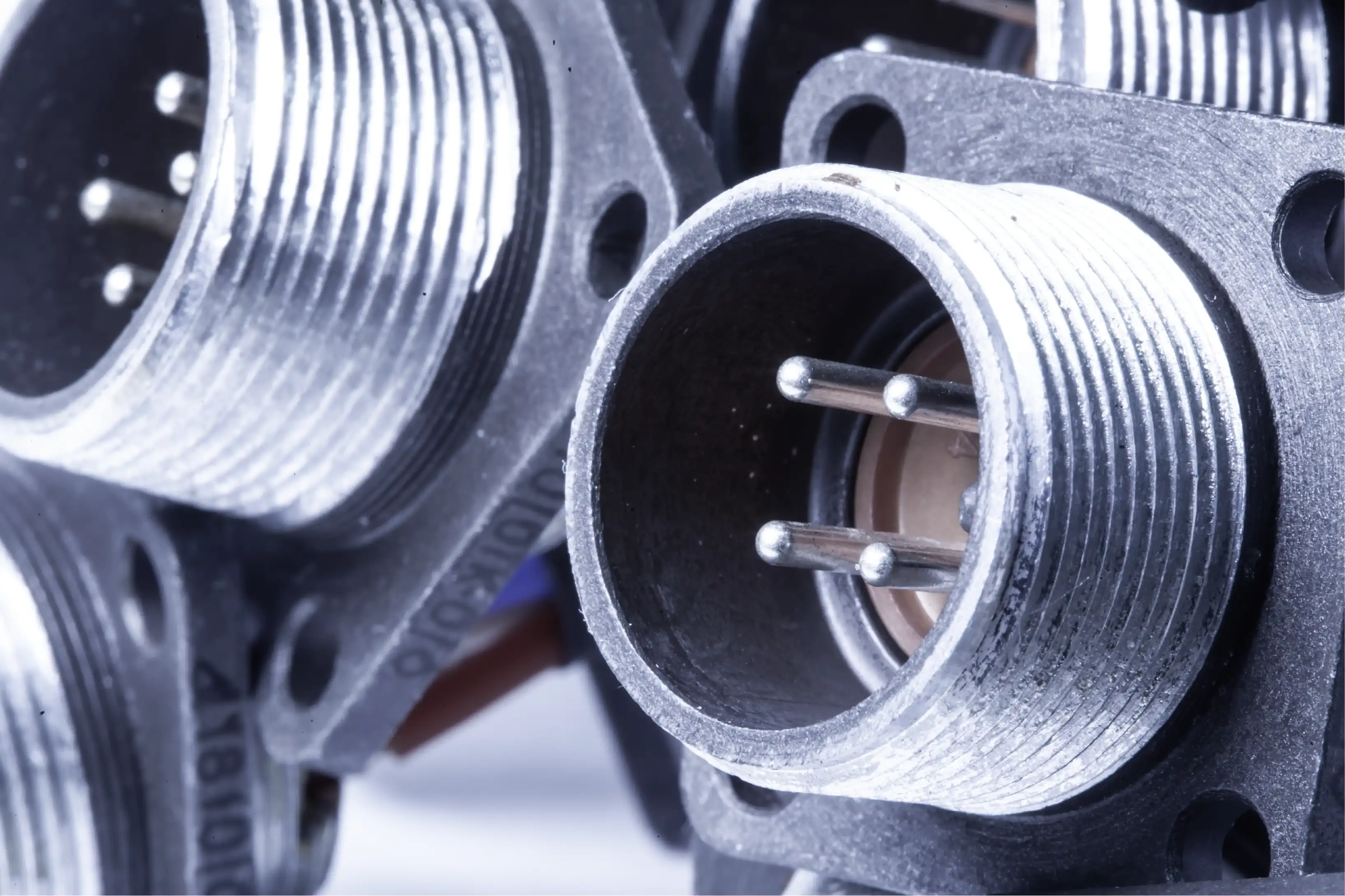 Electrical components forged in aluminium