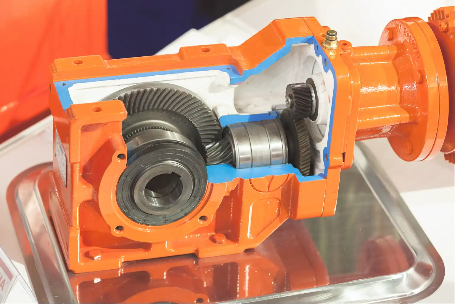 Industrial gearbox housing in die-cast aluminium