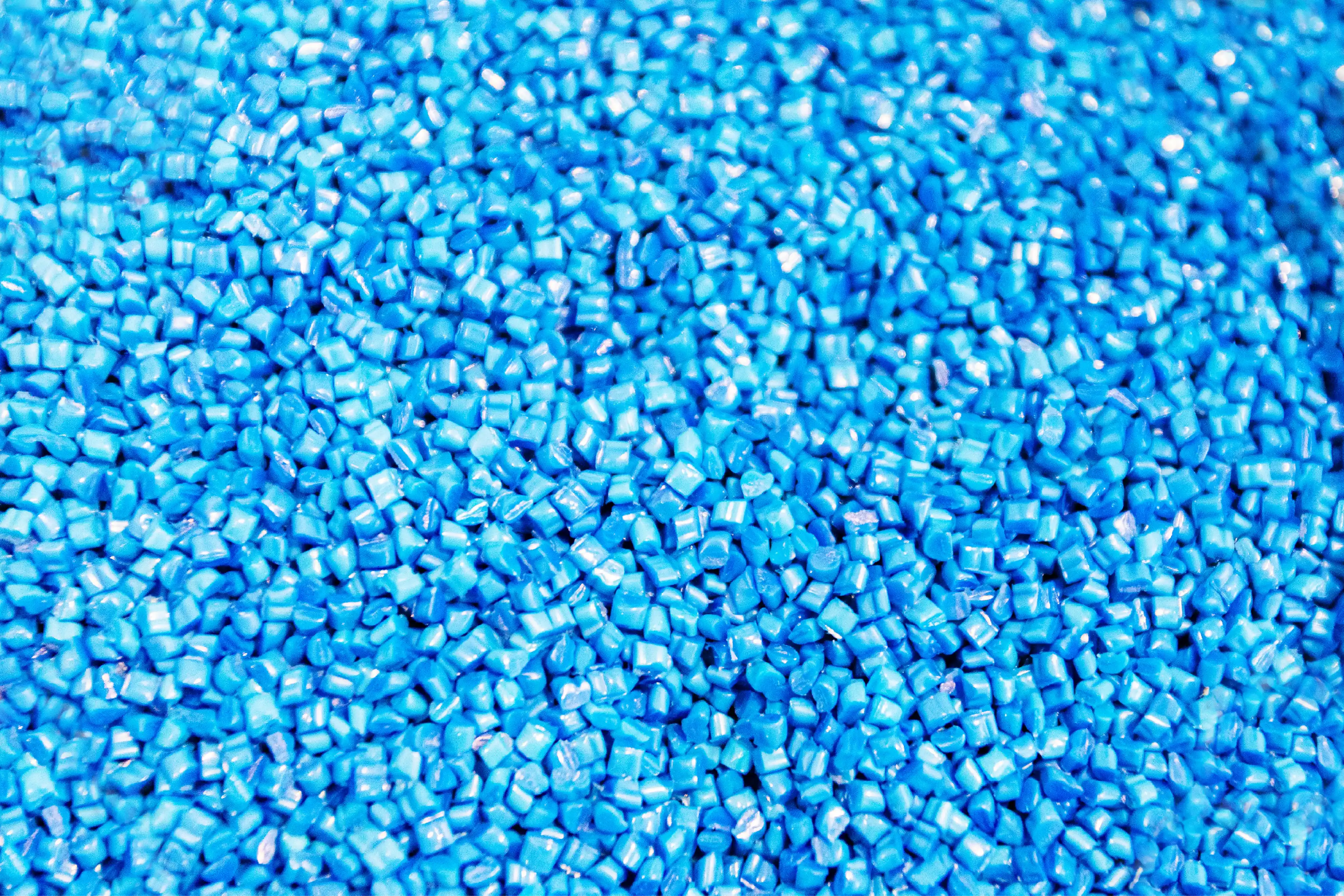 PBT plastic material for injection moulding